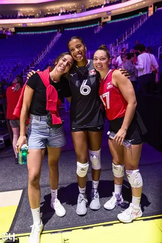 Photo 321 de l'album Ligue des Nations de Volleyball (VNL) – Jour 2 – Québec 2026