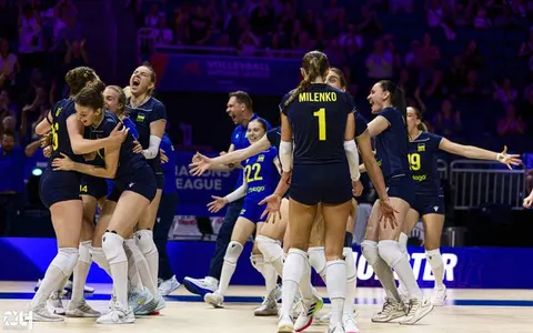 Photo 104 de l'album Ligue des Nations de Volleyball (VNL) – Jour 2 – Québec 2026