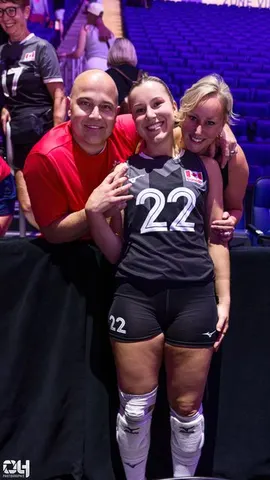 Photo 315 de l'album Ligue des Nations de Volleyball (VNL) – Jour 2 – Québec 2026