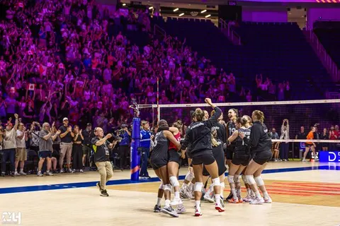 Photo 301 de l'album Ligue des Nations de Volleyball (VNL) – Jour 2 – Québec 2026