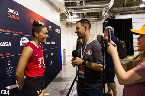 Photo 327 de l'album Ligue des Nations de Volleyball (VNL) – Jour 2 – Québec 2026