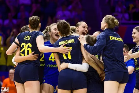 Photo 105 de l'album Ligue des Nations de Volleyball (VNL) – Jour 2 – Québec 2026