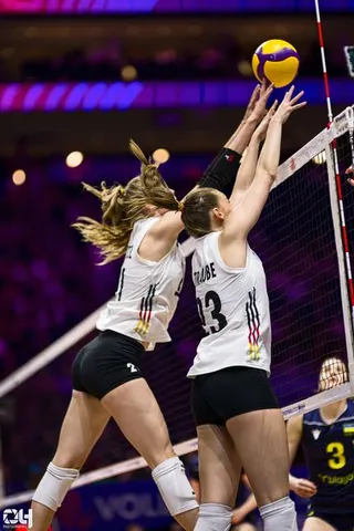 Photo 48 de l'album Ligue des Nations de Volleyball (VNL) – Jour 2 – Québec 2026