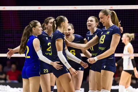 Photo 29 de l'album Ligue des Nations de Volleyball (VNL) – Jour 2 – Québec 2026