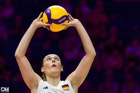 Photo 13 de l'album Ligue des Nations de Volleyball (VNL) – Jour 2 – Québec 2026