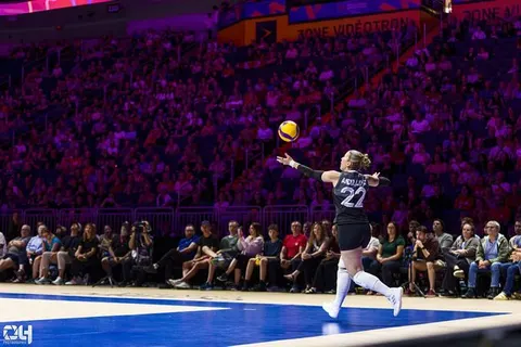 Photo 233 de l'album Ligue des Nations de Volleyball (VNL) – Jour 2 – Québec 2026