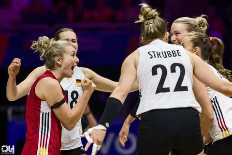 Photo 78 de l'album Ligue des Nations de Volleyball (VNL) – Jour 2 – Québec 2026