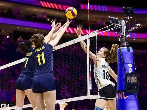 Photo 9 de l'album Ligue des Nations de Volleyball (VNL) – Jour 2 – Québec 2026