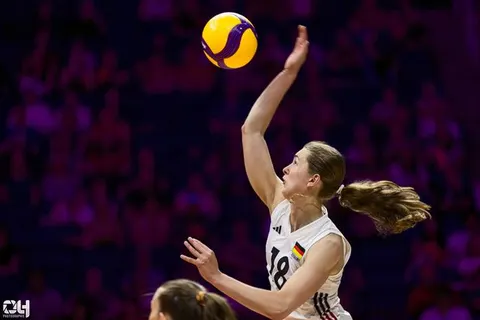 Photo 17 de l'album Ligue des Nations de Volleyball (VNL) – Jour 2 – Québec 2026