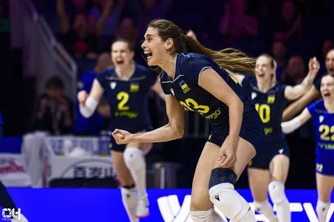 Photo 99 de l'album Ligue des Nations de Volleyball (VNL) – Jour 2 – Québec 2026