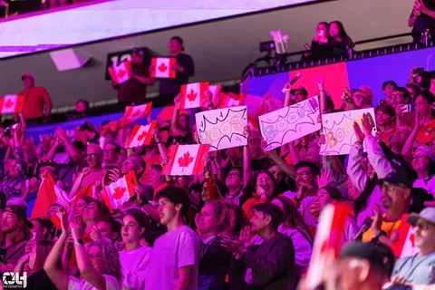 Photo 303 de l'album Ligue des Nations de Volleyball (VNL) – Jour 2 – Québec 2026