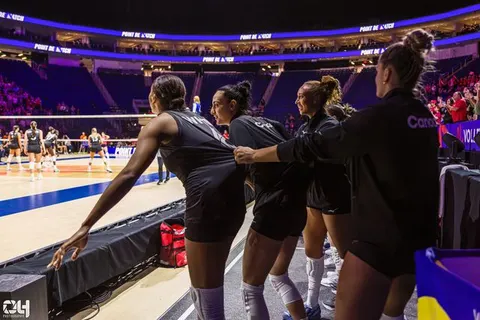 Photo 293 de l'album Ligue des Nations de Volleyball (VNL) – Jour 2 – Québec 2026