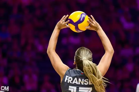 Photo 144 de l'album Ligue des Nations de Volleyball (VNL) – Jour 2 – Québec 2026