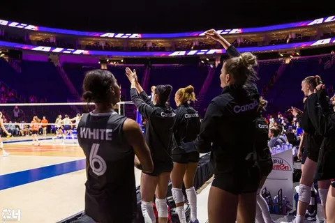 Photo 291 de l'album Ligue des Nations de Volleyball (VNL) – Jour 2 – Québec 2026