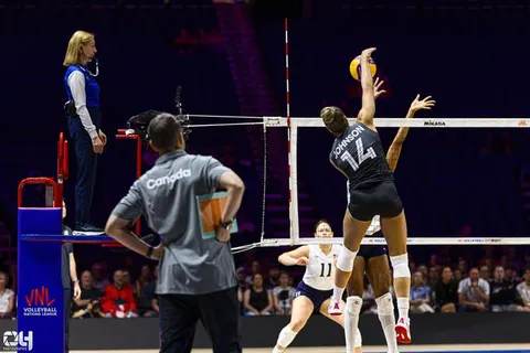 Photo 221 de l'album Ligue des Nations de Volleyball (VNL) – Jour 2 – Québec 2026
