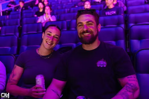 Photo 28 de l'album Ligue des Nations de Volleyball (VNL) – Jour 3 – Québec 2026