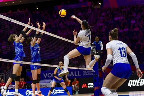 Photo 13 de l'album Ligue des Nations de Volleyball (VNL) – Jour 3 – Québec 2026