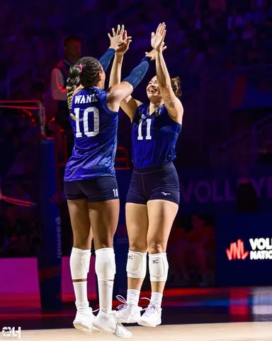 Photo 44 de l'album Ligue des Nations de Volleyball (VNL) – Jour 3 – Québec 2026