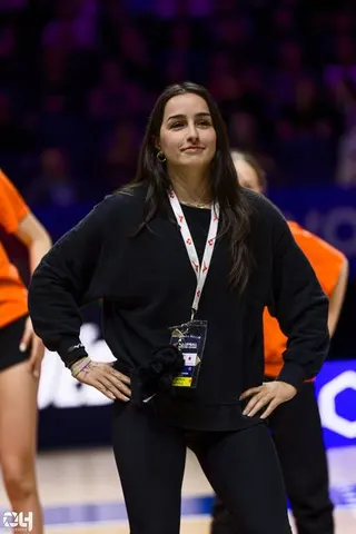 Photo 129 de l'album Ligue des Nations de Volleyball (VNL) – Jour 3 – Québec 2026