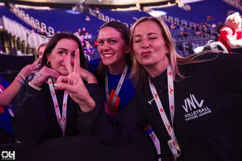 Photo 119 de l'album Ligue des Nations de Volleyball (VNL) – Jour 3 – Québec 2026
