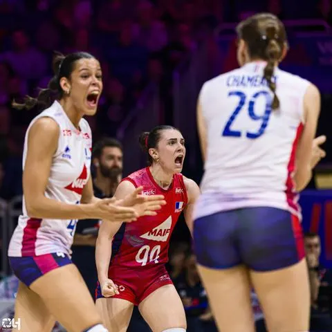 Photo 72 de l'album Ligue des Nations de Volleyball (VNL) – Jour 3 – Québec 2026