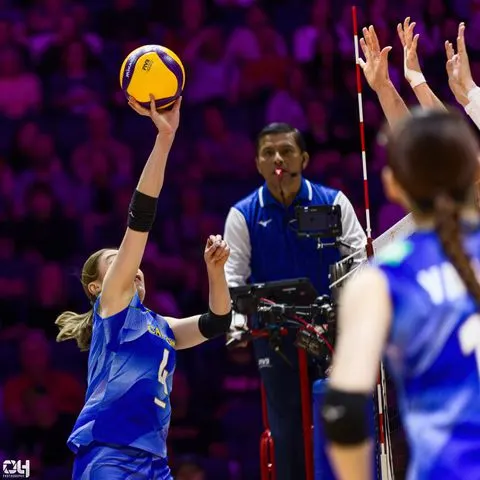 Photo 4 de l'album Ligue des Nations de Volleyball (VNL) – Jour 3 – Québec 2026