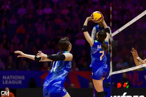 Photo 2 de l'album Ligue des Nations de Volleyball (VNL) – Jour 3 – Québec 2026