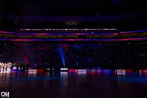 Photo 41 de l'album Ligue des Nations de Volleyball (VNL) – Jour 3 – Québec 2026