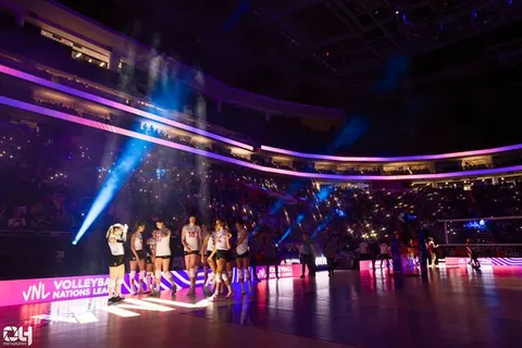 Photo 21 de l'album Ligue des Nations de Volleyball (VNL) – Jour 4 – Québec 2026