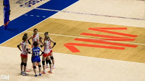 Photo 237 de l'album Ligue des Nations de Volleyball (VNL) – Jour 4 – Québec 2026