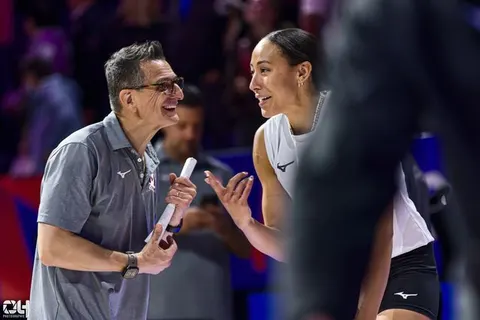 Photo 199 de l'album Ligue des Nations de Volleyball (VNL) – Jour 4 – Québec 2026