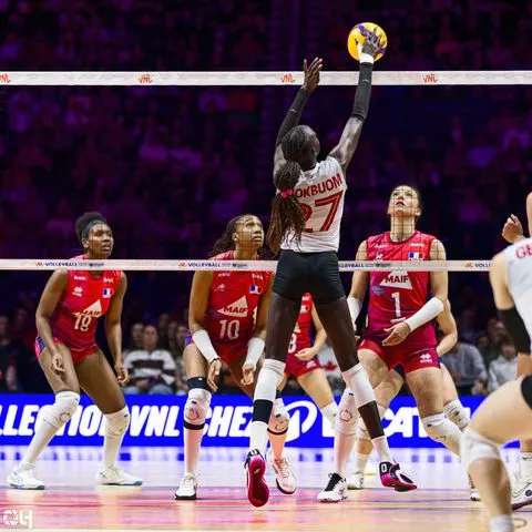 Photo 72 de l'album Ligue des Nations de Volleyball (VNL) – Jour 4 – Québec 2026