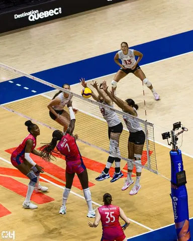 Photo 112 de l'album Ligue des Nations de Volleyball (VNL) – Jour 4 – Québec 2026