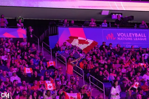 Photo 75 de l'album Ligue des Nations de Volleyball (VNL) – Jour 4 – Québec 2026