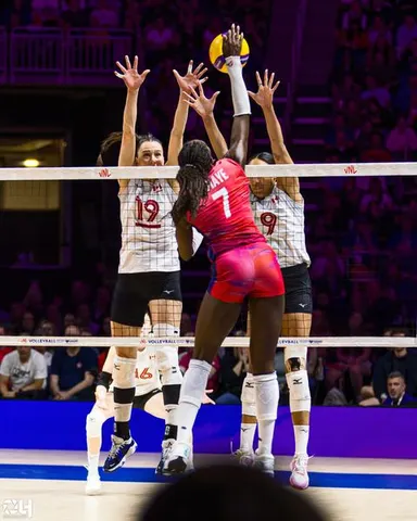 Photo 90 de l'album Ligue des Nations de Volleyball (VNL) – Jour 4 – Québec 2026