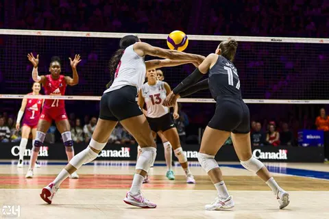 Photo 51 de l'album Ligue des Nations de Volleyball (VNL) – Jour 4 – Québec 2026