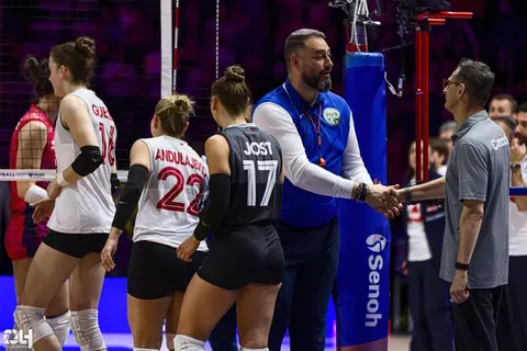 Photo 187 de l'album Ligue des Nations de Volleyball (VNL) – Jour 4 – Québec 2026