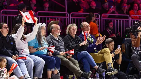 Photo 140 de l'album Ligue des Nations de Volleyball (VNL) – Jour 4 – Québec 2026