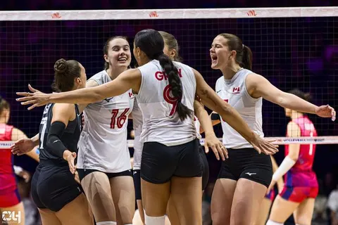 Photo 46 de l'album Ligue des Nations de Volleyball (VNL) – Jour 4 – Québec 2026