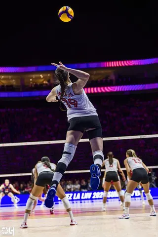 Photo 141 de l'album Ligue des Nations de Volleyball (VNL) – Jour 4 – Québec 2026