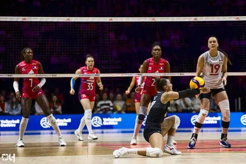 Photo 35 de l'album Ligue des Nations de Volleyball (VNL) – Jour 4 – Québec 2026