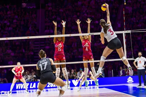 Photo 153 de l'album Ligue des Nations de Volleyball (VNL) – Jour 4 – Québec 2026