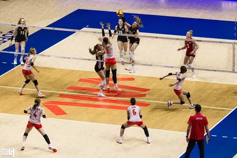 Photo 241 de l'album Ligue des Nations de Volleyball (VNL) – Jour 4 – Québec 2026