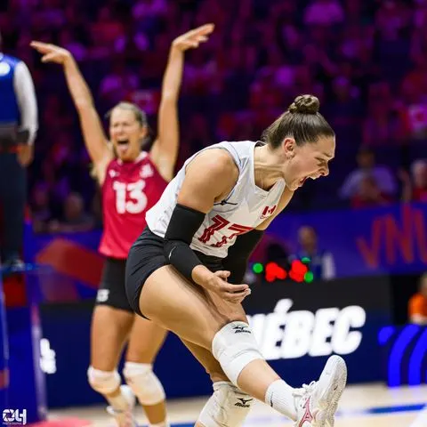 Photo 239 de l'album Ligue des Nations de Volleyball (VNL) – Jour 5 – Québec 2026