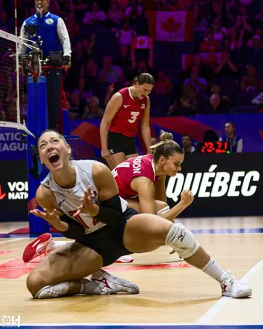 Photo 335 de l'album Ligue des Nations de Volleyball (VNL) – Jour 5 – Québec 2026