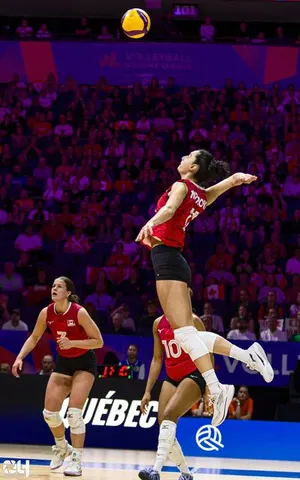Photo 316 de l'album Ligue des Nations de Volleyball (VNL) – Jour 5 – Québec 2026