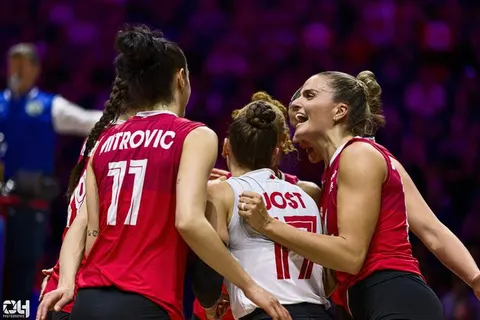 Photo 313 de l'album Ligue des Nations de Volleyball (VNL) – Jour 5 – Québec 2026