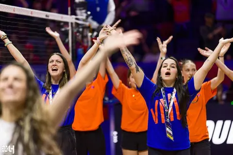 Photo 282 de l'album Ligue des Nations de Volleyball (VNL) – Jour 5 – Québec 2026