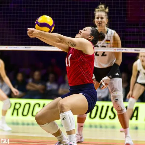Photo 39 de l'album Ligue des Nations de Volleyball (VNL) – Jour 5 – Québec 2026