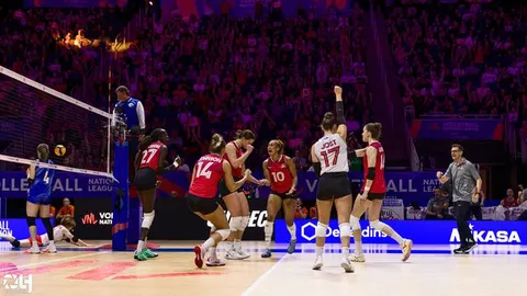 Photo 339 de l'album Ligue des Nations de Volleyball (VNL) – Jour 5 – Québec 2026